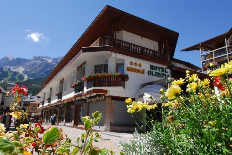 Hotel Olimpia Cortina d'Ampezzo Bagian luar foto
