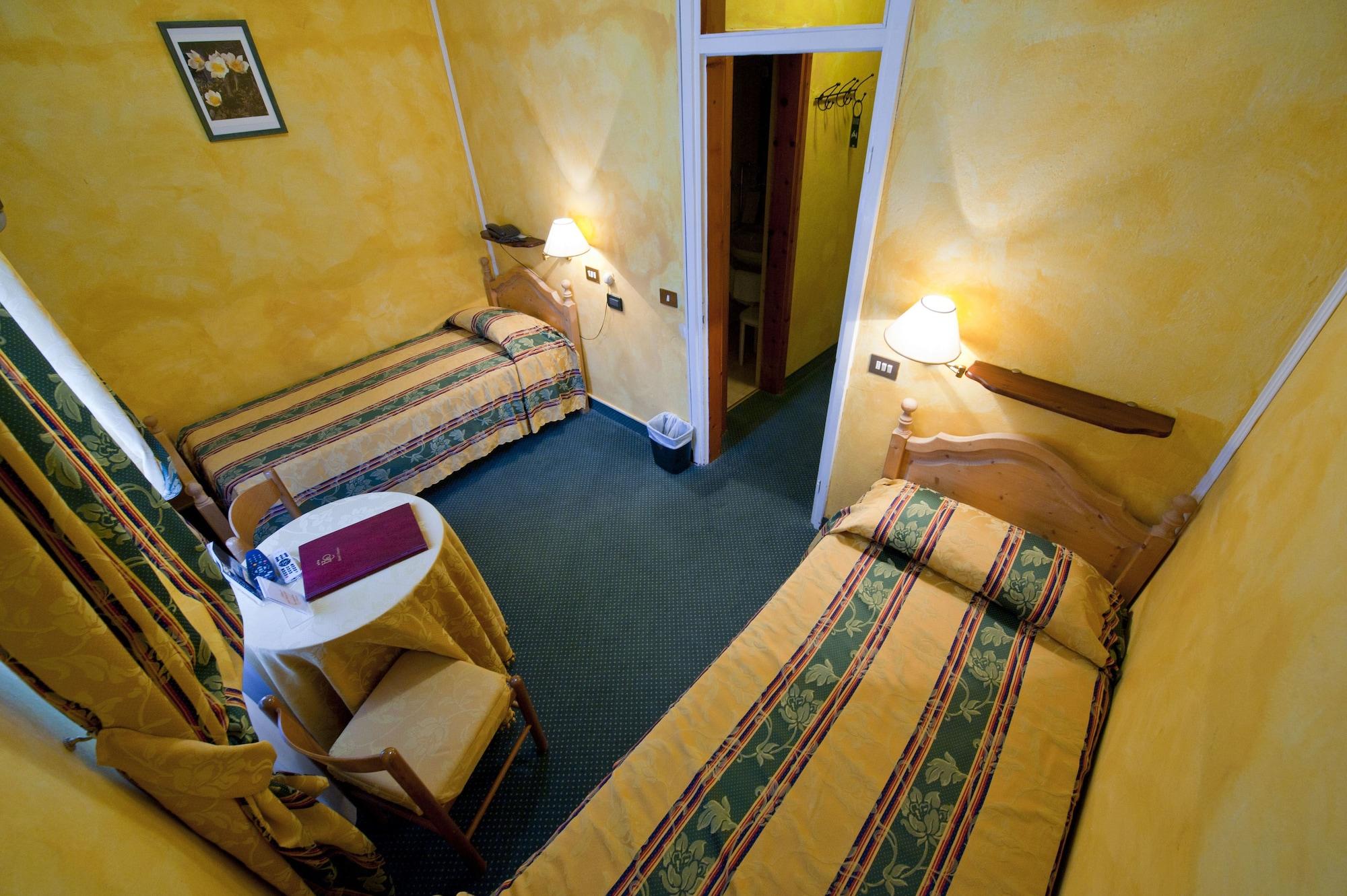 Hotel Olimpia Cortina d'Ampezzo Bagian luar foto