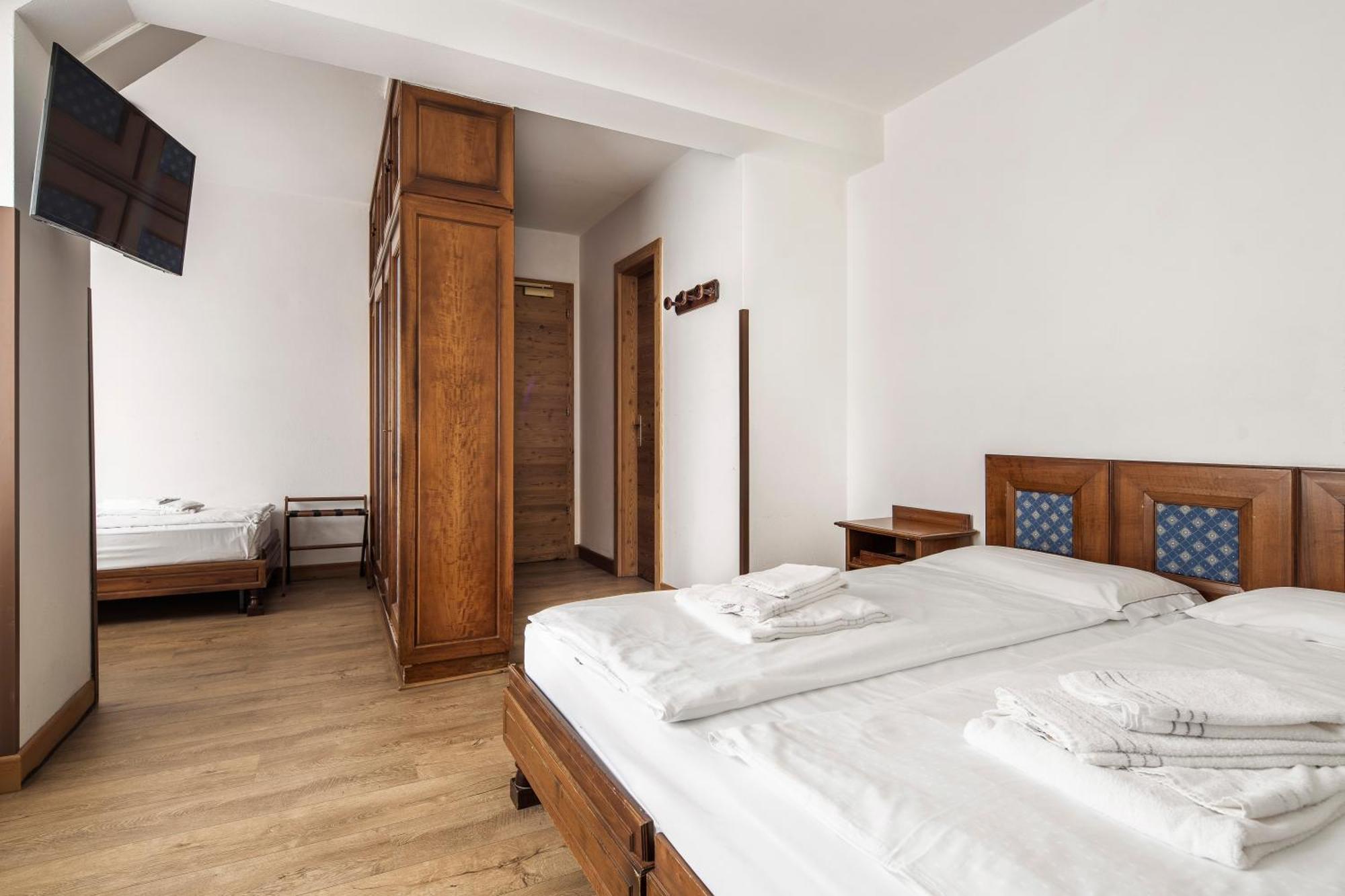 Hotel Olimpia Cortina d'Ampezzo Bagian luar foto