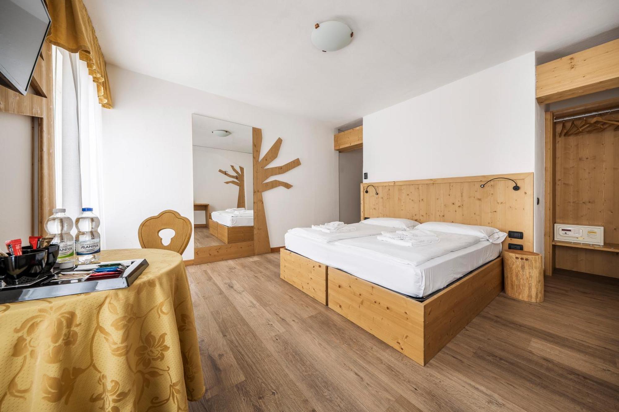 Hotel Olimpia Cortina d'Ampezzo Bagian luar foto