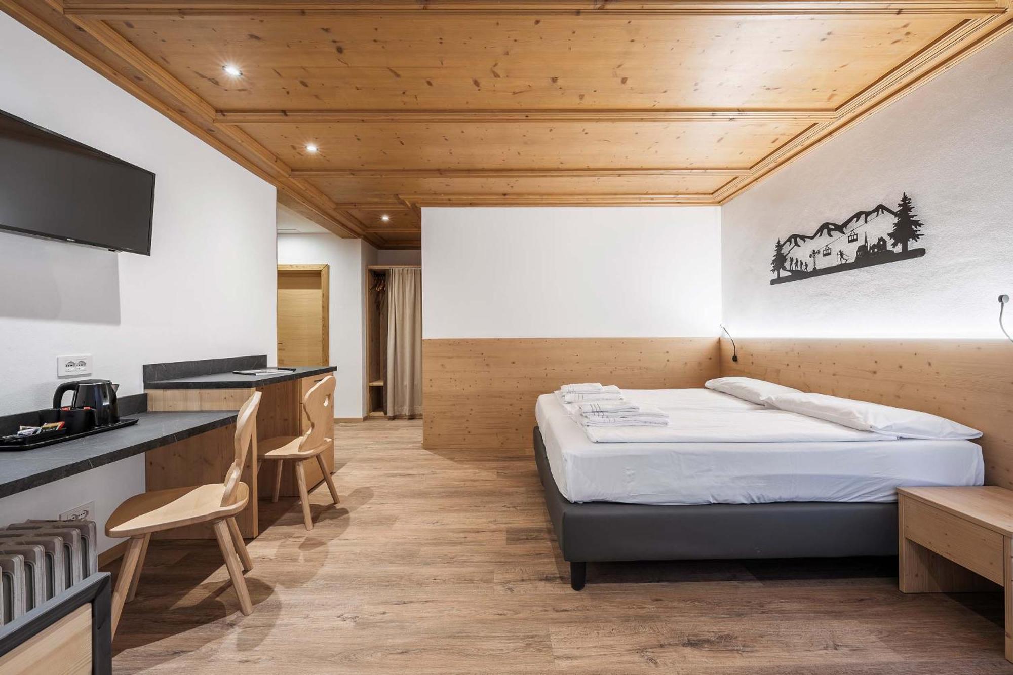 Hotel Olimpia Cortina d'Ampezzo Bagian luar foto