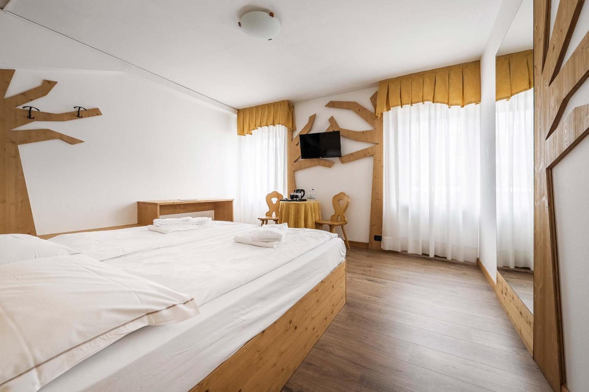 Hotel Olimpia Cortina d'Ampezzo Bagian luar foto