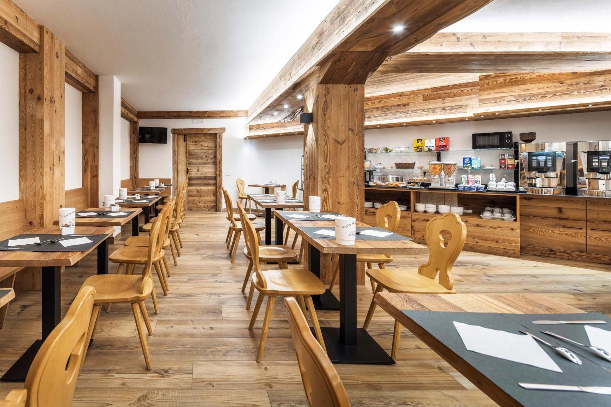 Hotel Olimpia Cortina d'Ampezzo Bagian luar foto